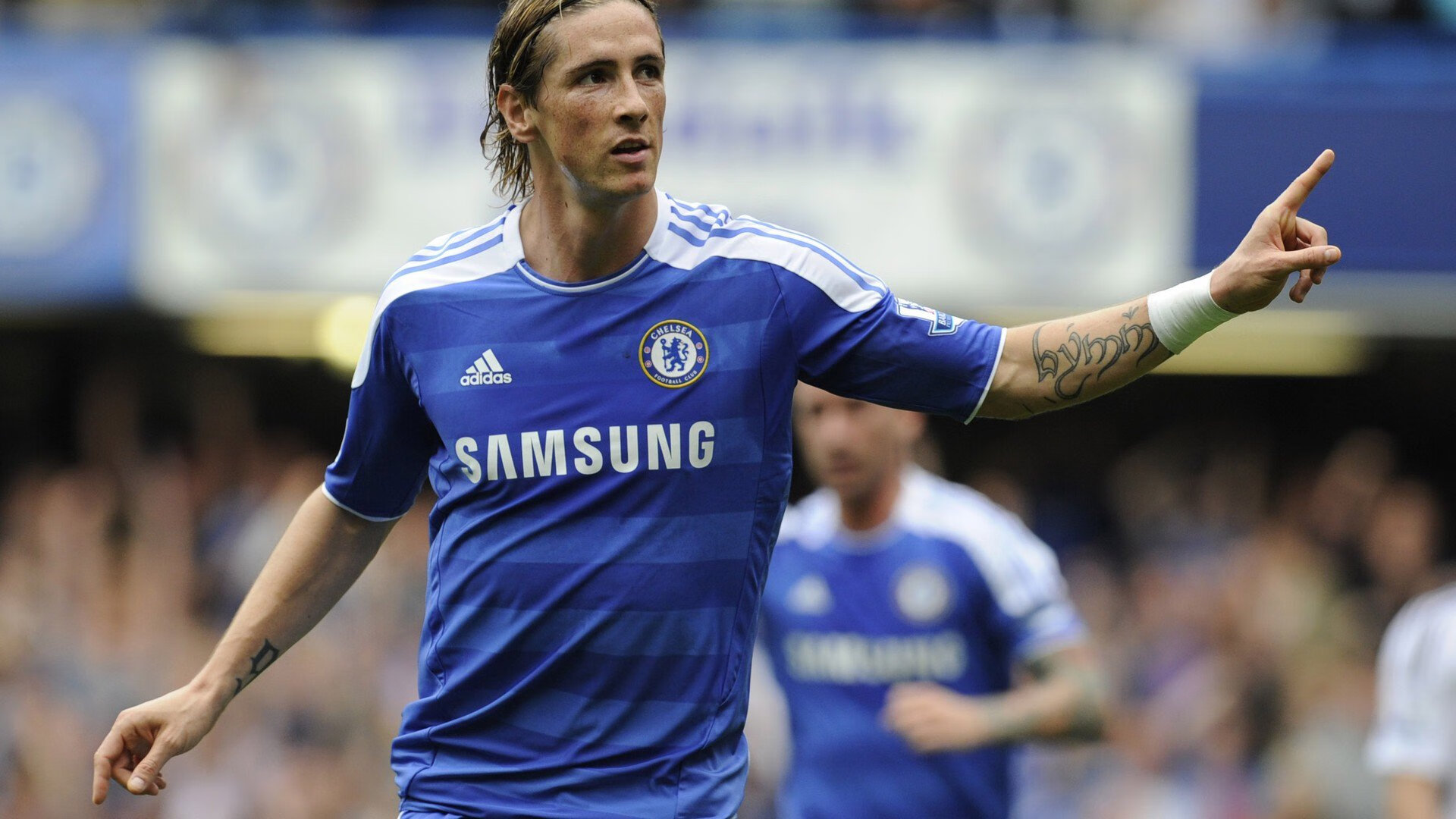 九游下载官网-青少年足球国际巡回赛吸引大量青少年参与，培养未来之星，足球青少年赛事